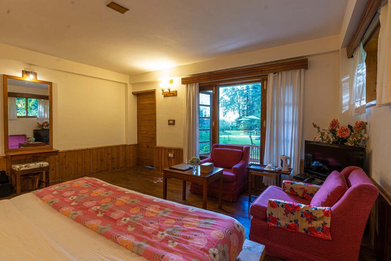 Stayvista At Casa Bella Vista- Mall Road Манали Экстерьер фото